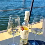 Hotel na wodzie Hausboot Traumzeitboot Jutta - Exklusiver Festlieger In Perfekter Lage Am Scharmuetzelsee