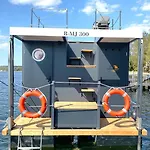Hausboot Traumzeitboot Jutta - Exklusiver Festlieger In Perfekter Lage Am Scharmuetzelsee Hotel na wodzie