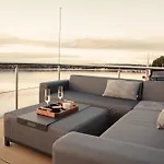 Hausboot Traumzeitboot Jutta - Exklusiver Festlieger In Perfekter Lage Am Scharmuetzelsee Hotel na wodzie