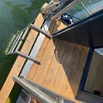 Hausboot Traumzeitboot Jutta - Exklusiver Festlieger In Perfekter Lage Am Scharmuetzelsee *