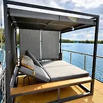 Hausboot Traumzeitboot Jutta - Exklusiver Festlieger In Perfekter Lage Am Scharmuetzelsee 보트호텔 *