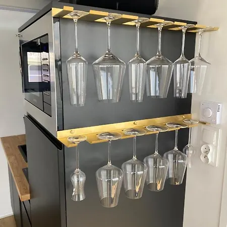 Traumzeitboot Jutta - Exklusiver Festlieger In Perfekter Lage Am Scharmuetzelsee Tekne