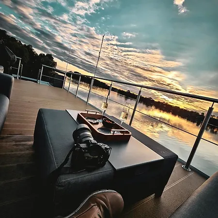 Traumzeitboot Jutta Auf Dem Scharmuetzelsee * Bad Saarow