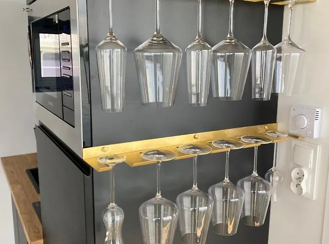 Hausboot Traumzeitboot Jutta - Exklusiver Festlieger In Perfekter Lage Am Scharmuetzelsee Bådhotel