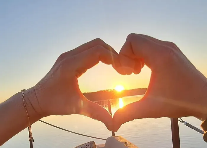 بوتيل Traumzeitboot Jutta - Exklusiver Festlieger In Perfekter Lage Am Scharmuetzelsee *