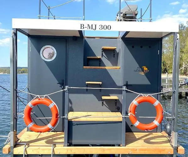 Traumzeitboot Jutta - Exklusiver Festlieger In Perfekter Lage Am Scharmuetzelsee بوتيل