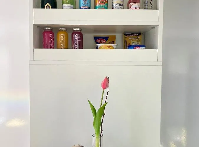 Traumzeitboot Jutta - Exklusiver Festlieger In Perfekter Lage Am Scharmuetzelsee Bateau-hôtel *